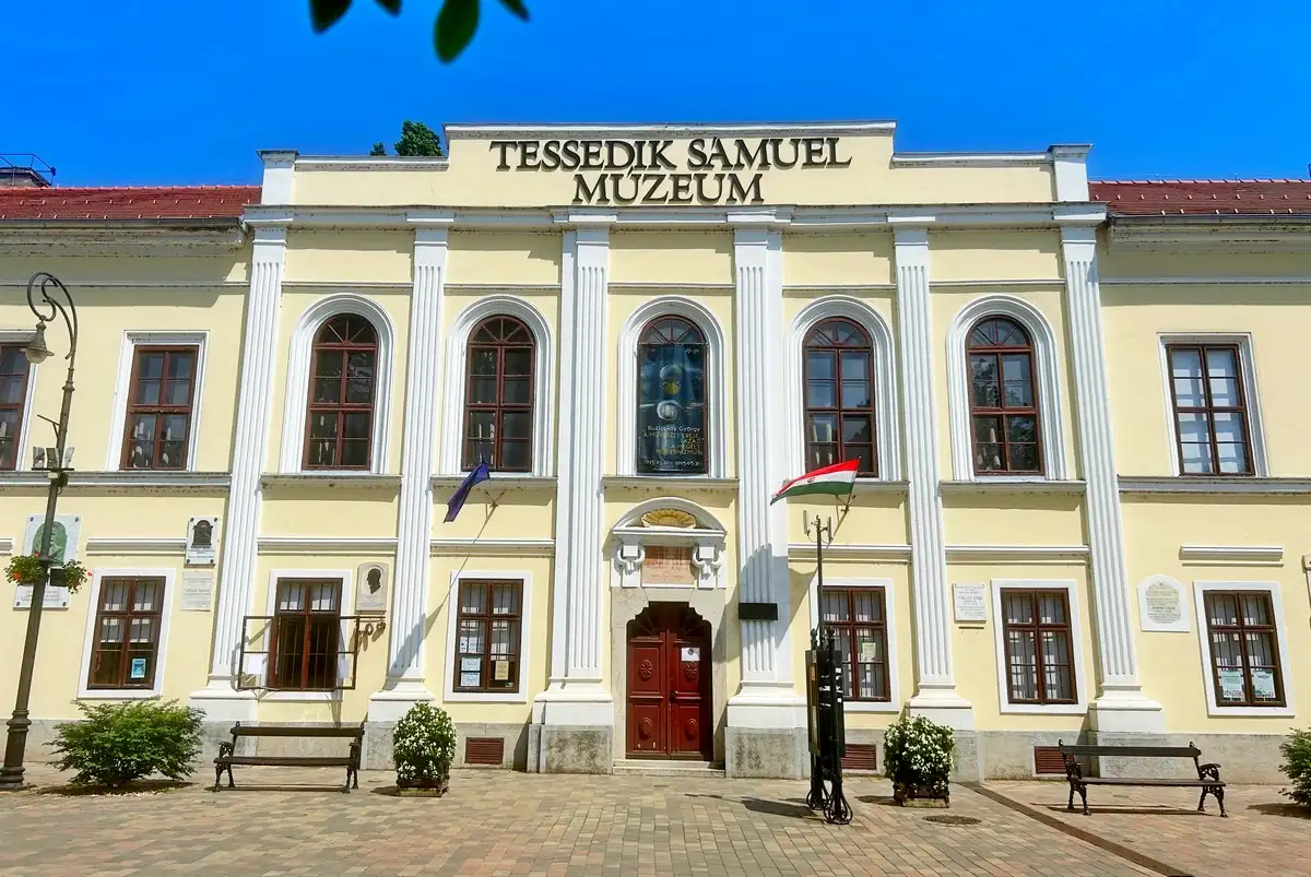 Tessedik Sámuel Múzeum bejárata