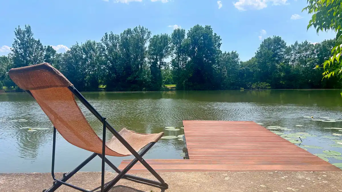 Palov's vendégház saját stégje, közvetlen vízparton